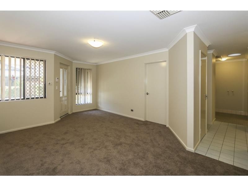 10/2 Keals Close, Bentley WA 6102