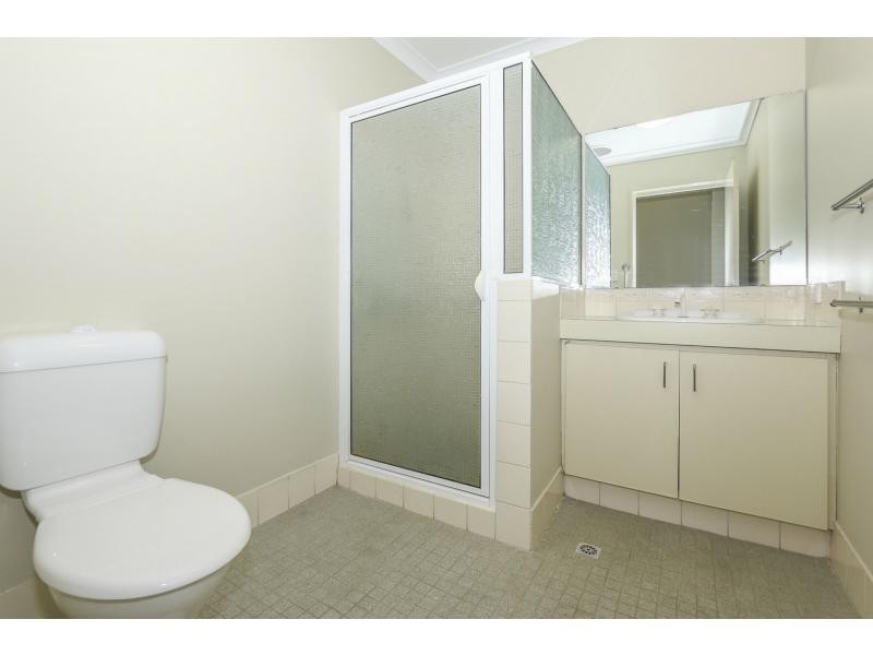 10/2 Keals Close, Bentley WA 6102