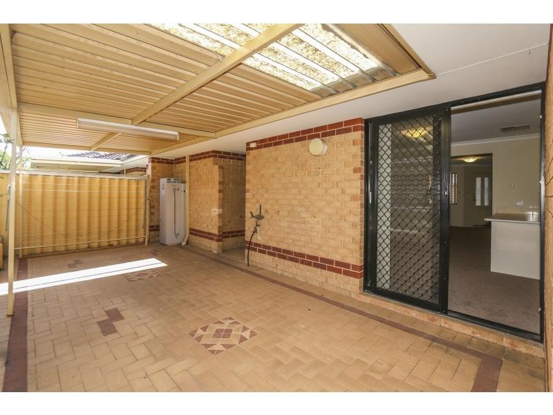 10/2 Keals Close, Bentley WA 6102