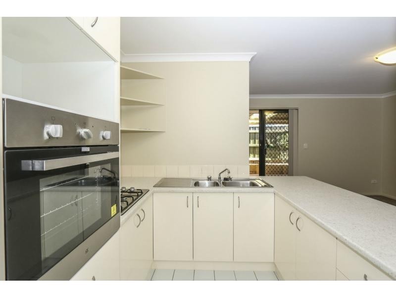 10/2 Keals Close, Bentley WA 6102