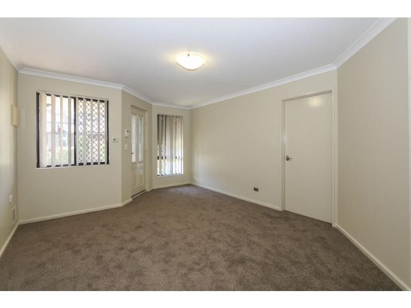 10/2 Keals Close, Bentley WA 6102