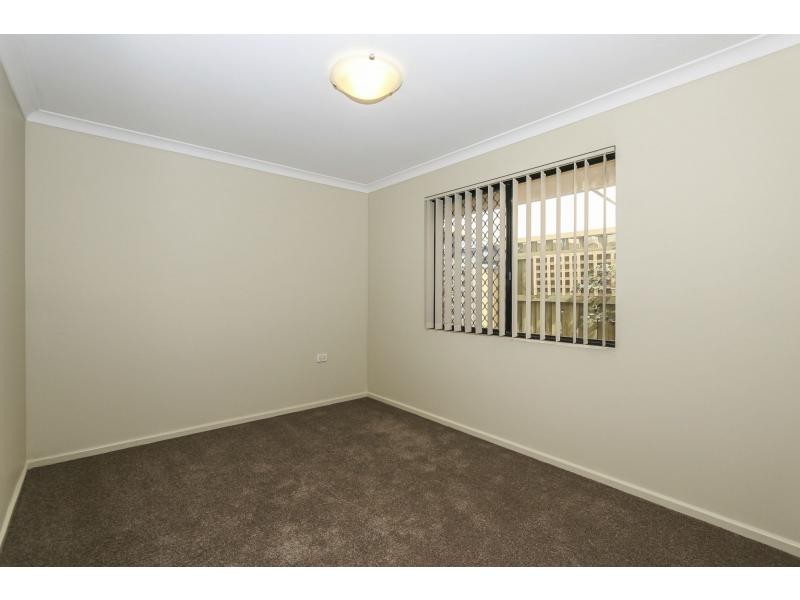 10/2 Keals Close, Bentley WA 6102