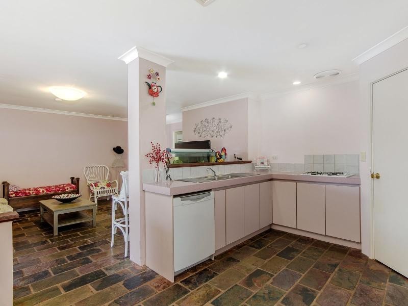 12 Baker Court, Waikiki WA 6169