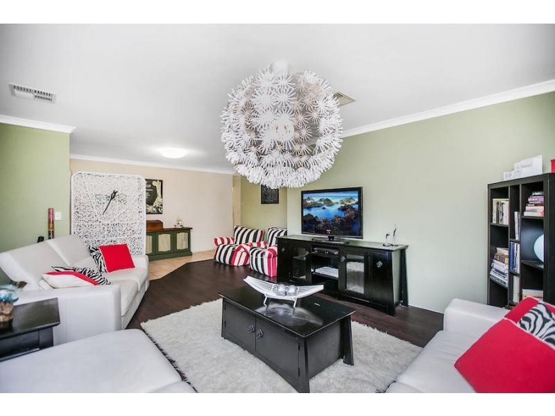 18 Nerang Mews, Merriwa WA 6030