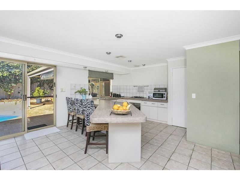 18 Nerang Mews, Merriwa WA 6030