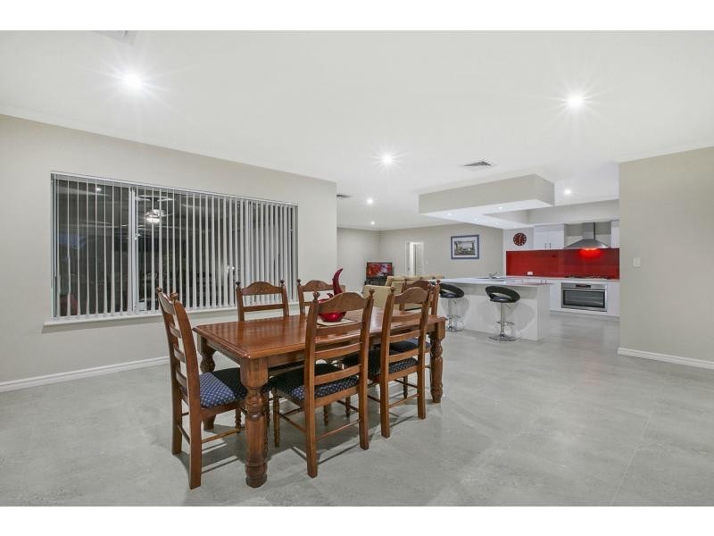 6 Djarryl Close, Falcon WA 6210