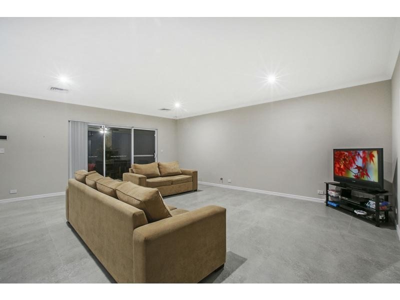 6 Djarryl Close, Falcon WA 6210