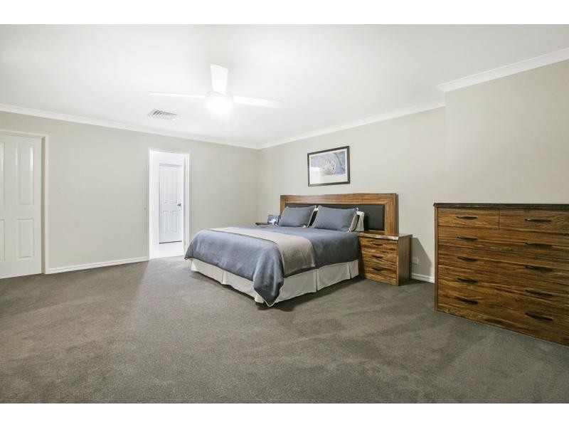 6 Djarryl Close, Falcon WA 6210