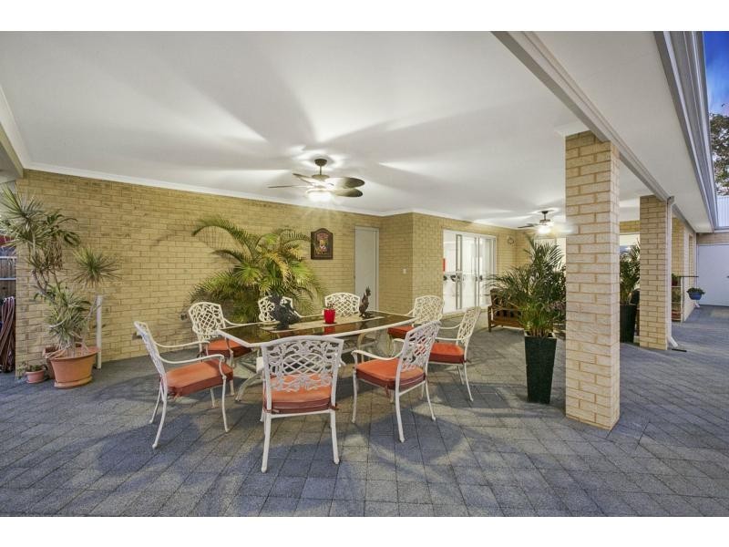 6 Djarryl Close, Falcon WA 6210