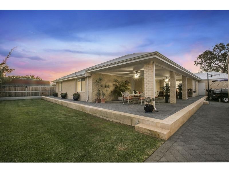 6 Djarryl Close, Falcon WA 6210