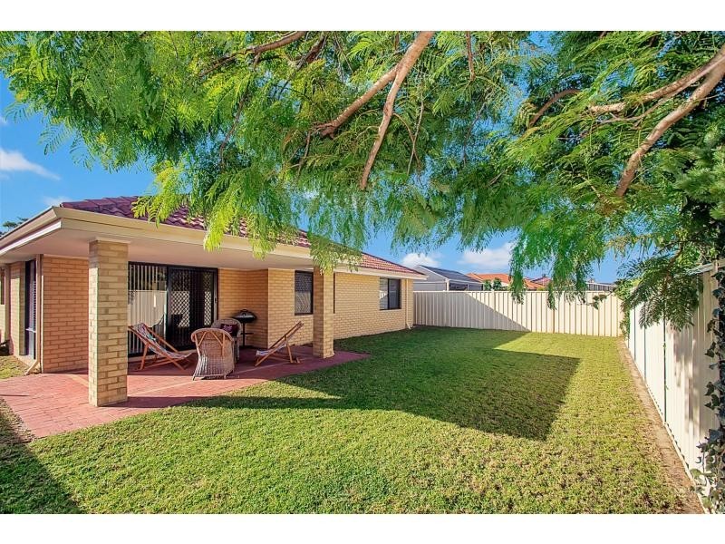 63 Kippilaw Loop, Carramar WA 6031