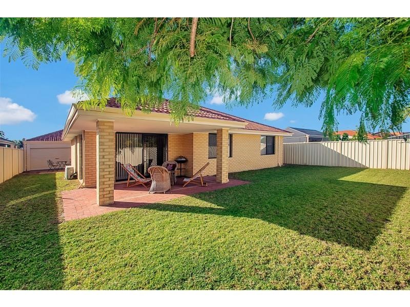63 Kippilaw Loop, Carramar WA 6031