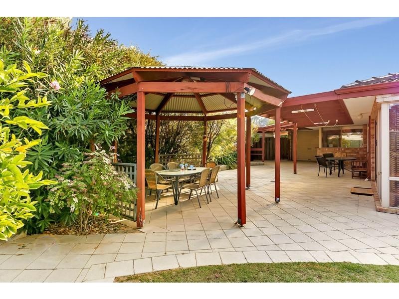 8 Southern Terrace, Connolly WA 6027