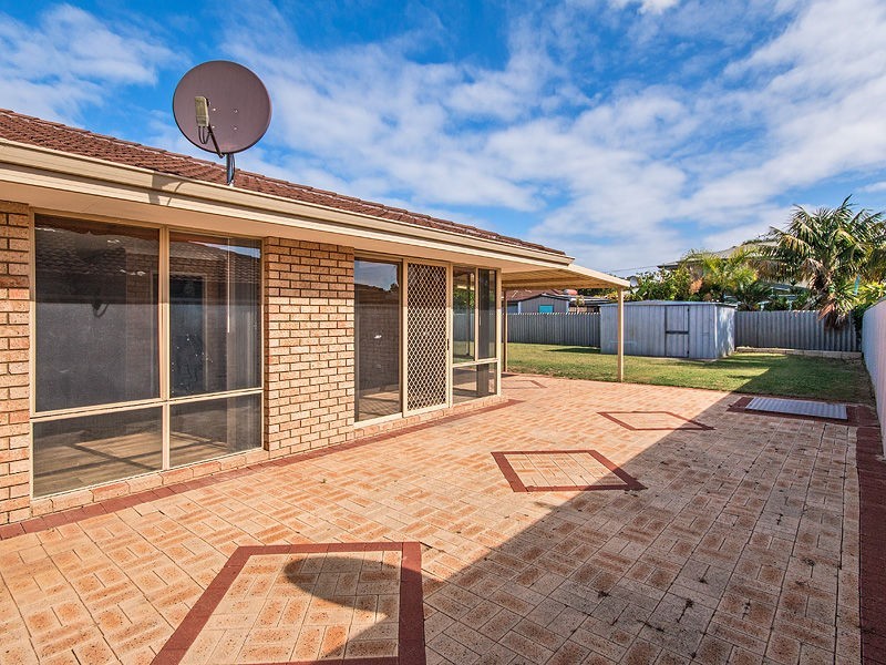 9 Quindalup Court, Hillman WA 6168