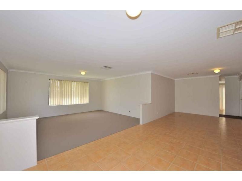 19 Althorpe Crescent, Port Kennedy WA 6172