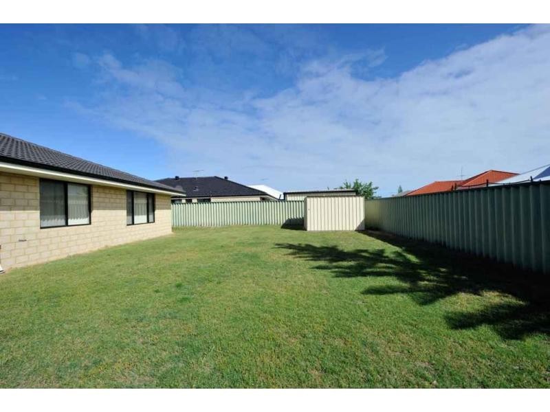 19 Althorpe Crescent, Port Kennedy WA 6172