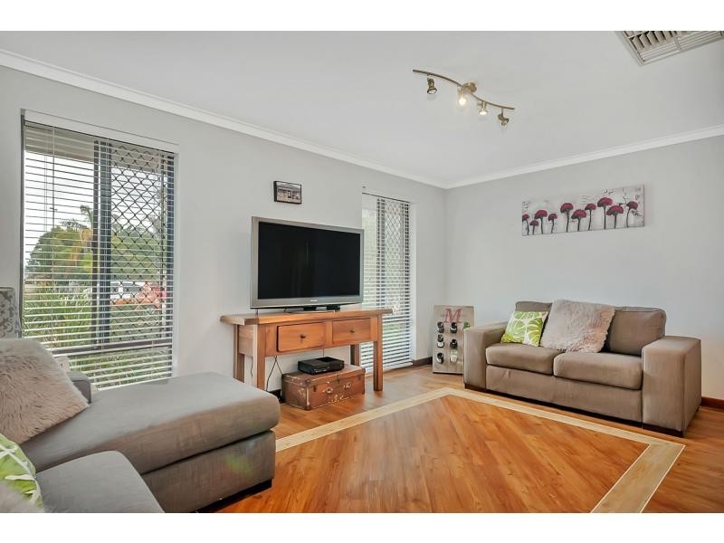 22 Dallas Crescent, Wanneroo WA 6065