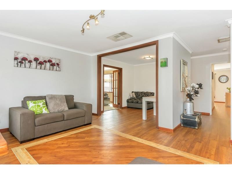 22 Dallas Crescent, Wanneroo WA 6065