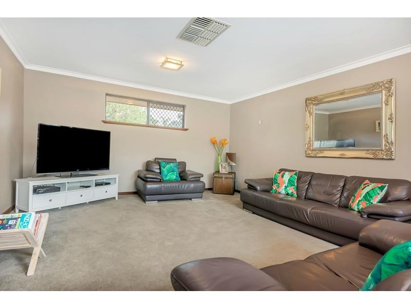 22 Dallas Crescent, Wanneroo WA 6065