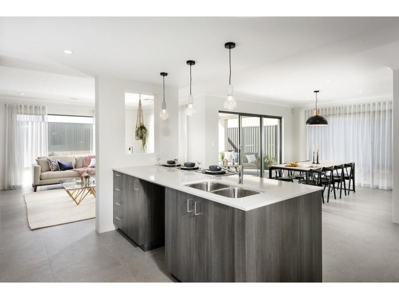 3 Charleston Road, Eglinton WA 6034