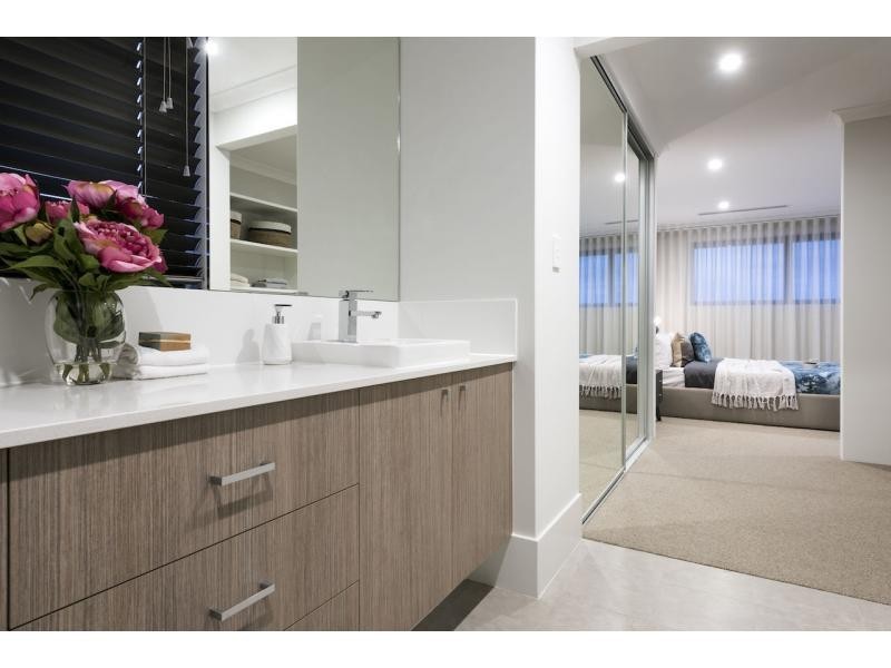 3 Charleston Road, Eglinton WA 6034