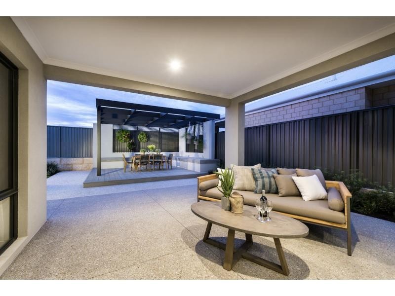 3 Charleston Road, Eglinton WA 6034