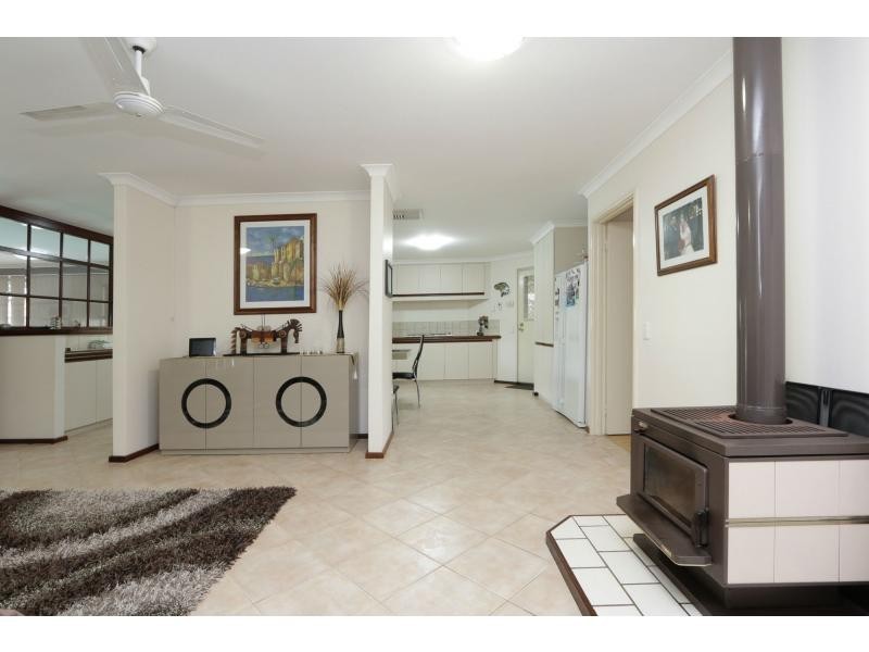 5 Mayfair Place, Willetton WA 6155