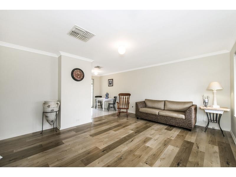 7 Winnunga Place, Armadale WA 6112