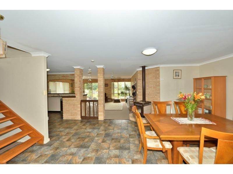 5 Sussex Place, Halls Head WA 6210