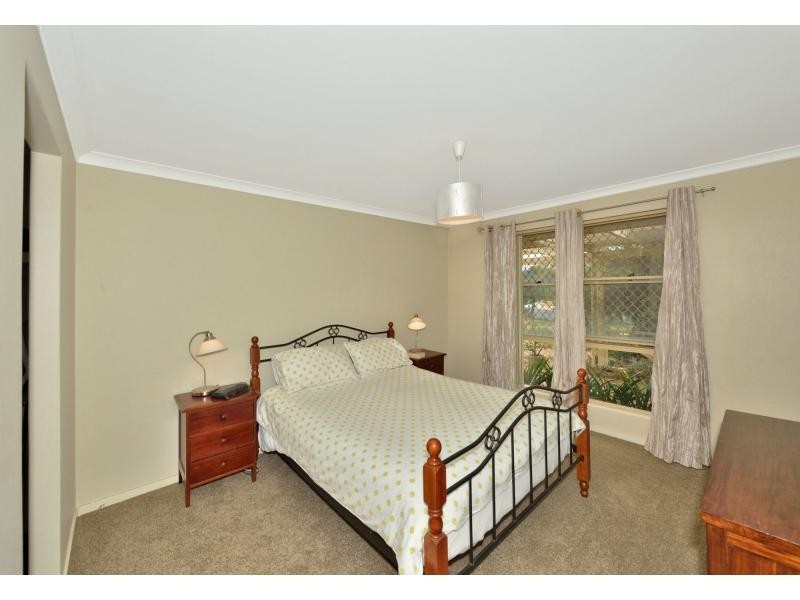 5 Sussex Place, Halls Head WA 6210