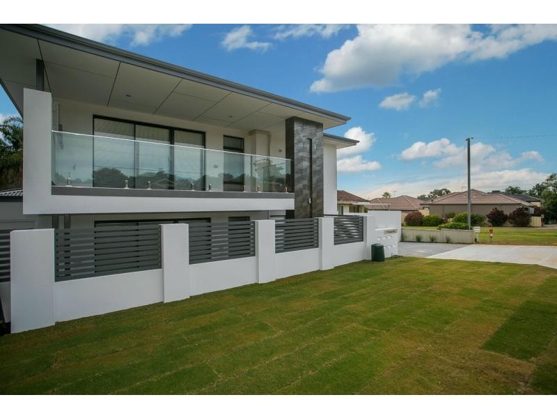 1-6/19 Ilumba Way, Nollamara WA 6061