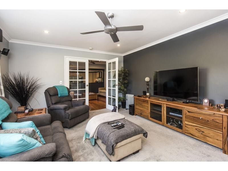 248 Vines Avenue, The Vines WA 6069