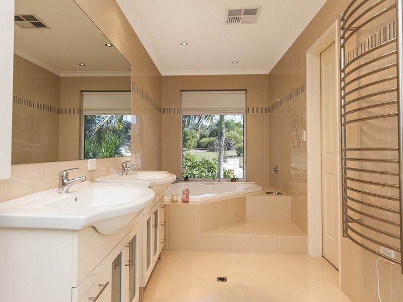 5 Muscat Terrace, The Vines WA 6069