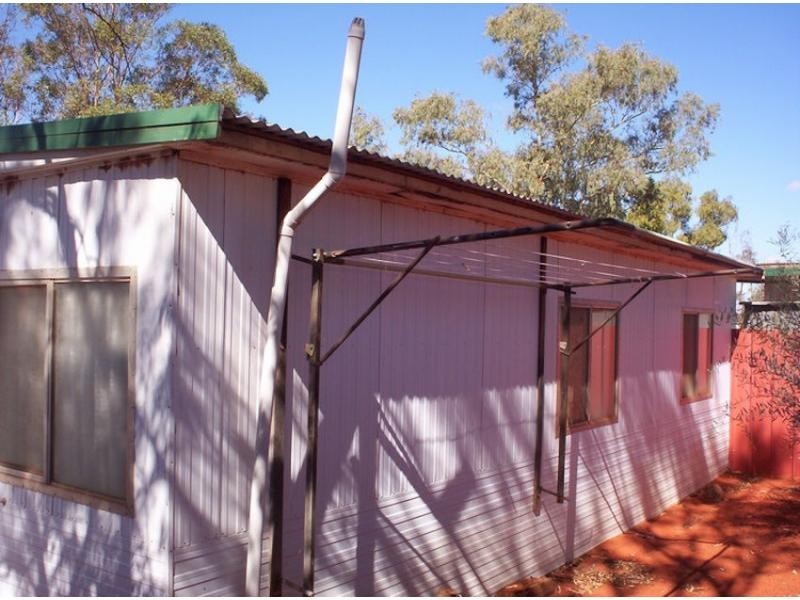 12 Shirley Avenue, Laverton WA 6440