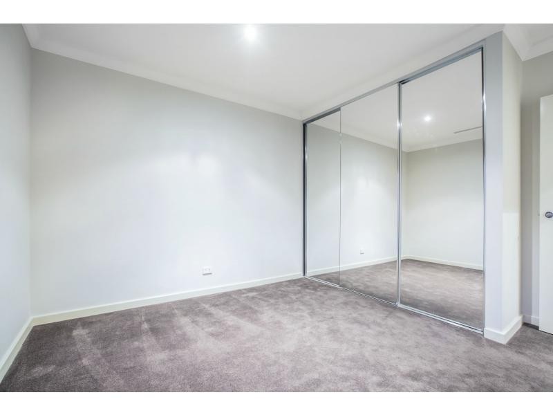 24 Splendens Turn, Halls Head WA 6210