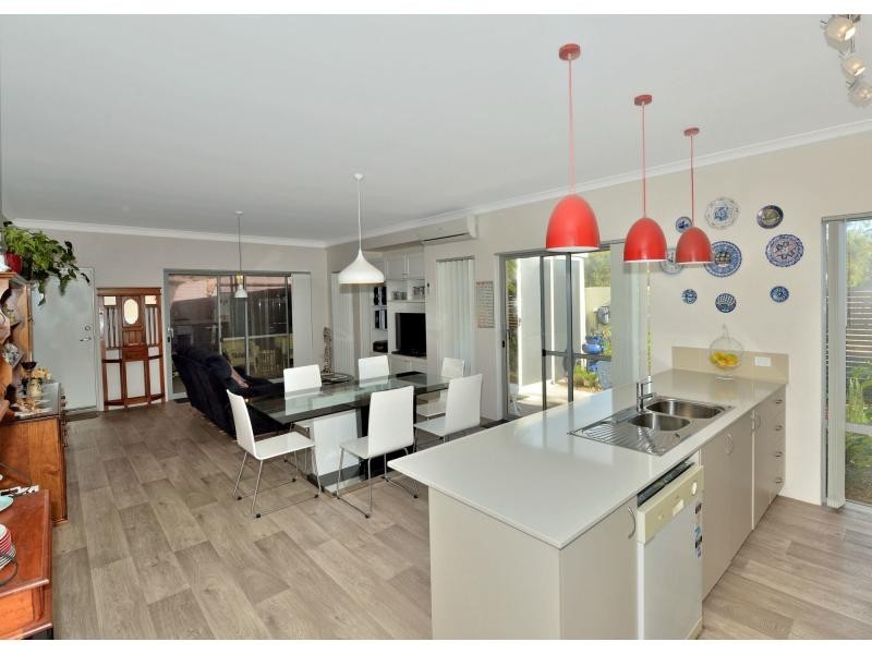 50 Cassowary Crescent, Coodanup WA 6210