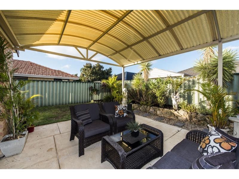 10 Tangier Parkway, Port Kennedy WA 6172