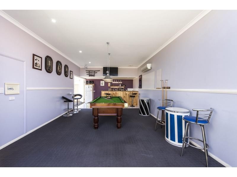 11 Arlette Pass, Lakelands WA 6180