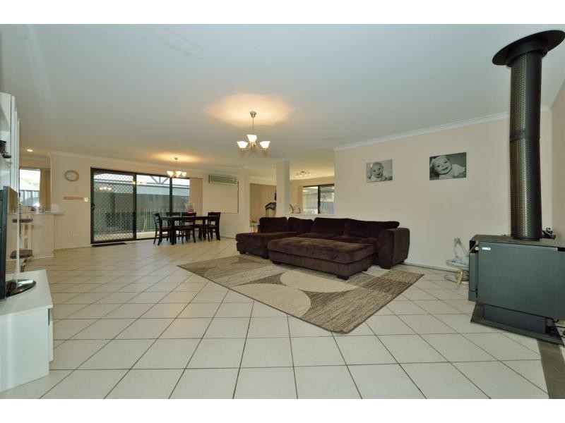 19 Lemon Gum Drive, Baldivis WA 6171