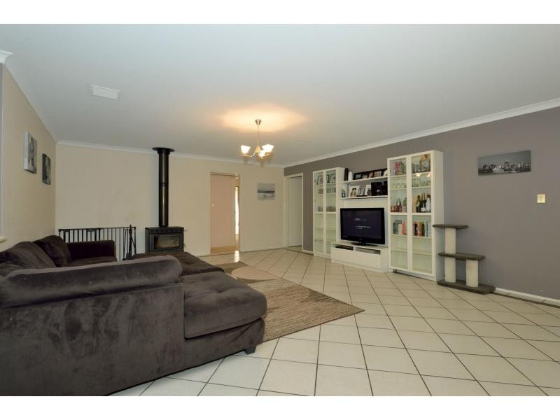 19 Lemon Gum Drive, Baldivis WA 6171