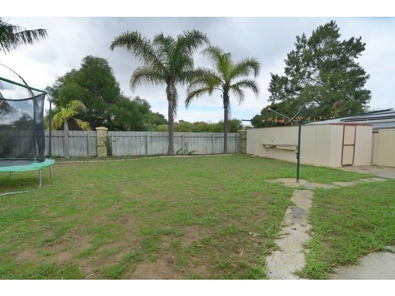 75 Coronata Drive, Warnbro WA 6169