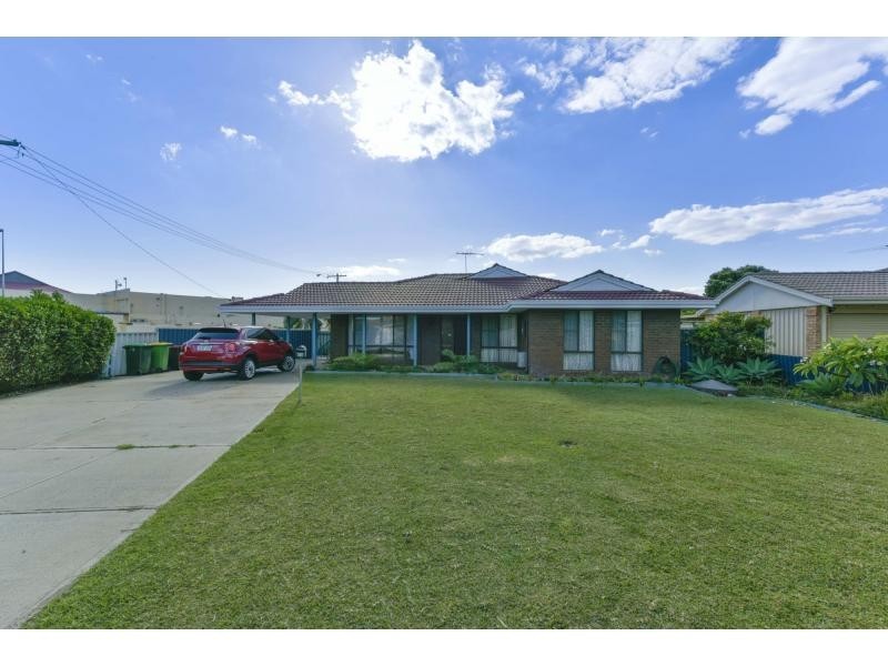 15 Conway Loop, Waikiki WA 6169