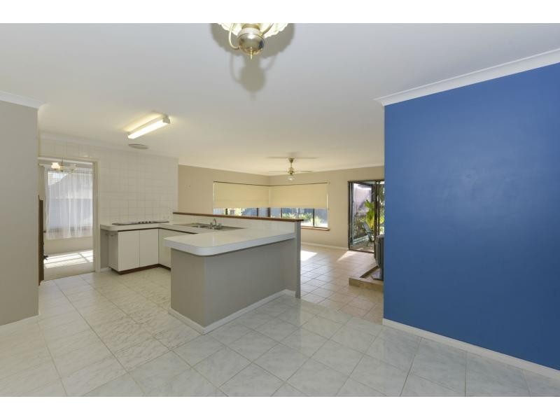 15 Conway Loop, Waikiki WA 6169