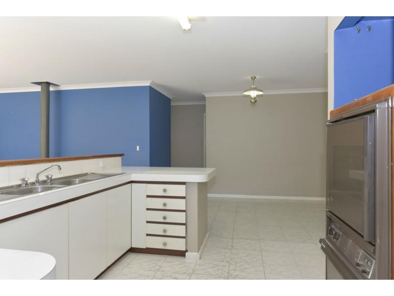 15 Conway Loop, Waikiki WA 6169