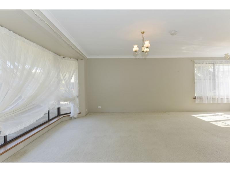 15 Conway Loop, Waikiki WA 6169