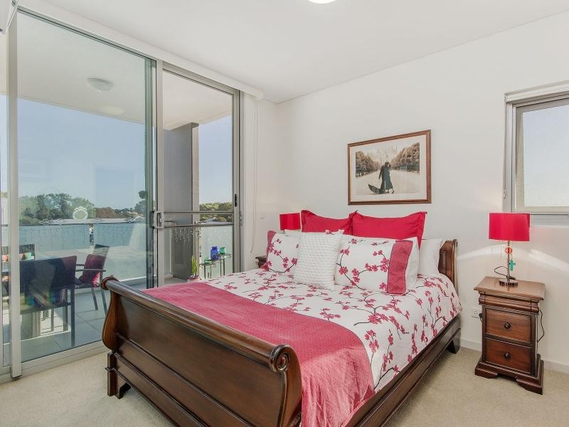 24/95 Chalgrove Avenue, Rockingham WA 6168