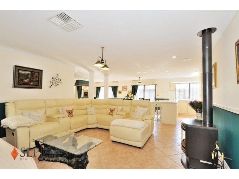 12 TIPUANA Mews, Ellenbrook WA 6069