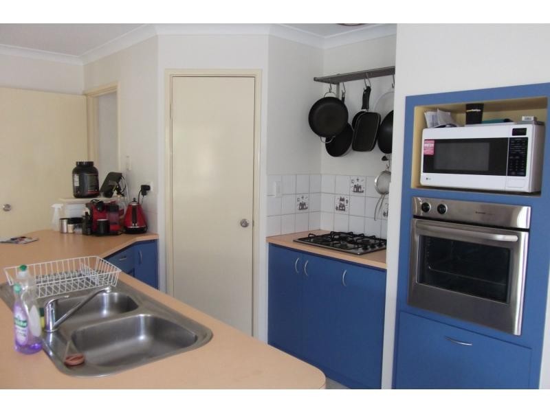 28 Boyle Avenue, Rockingham WA 6168