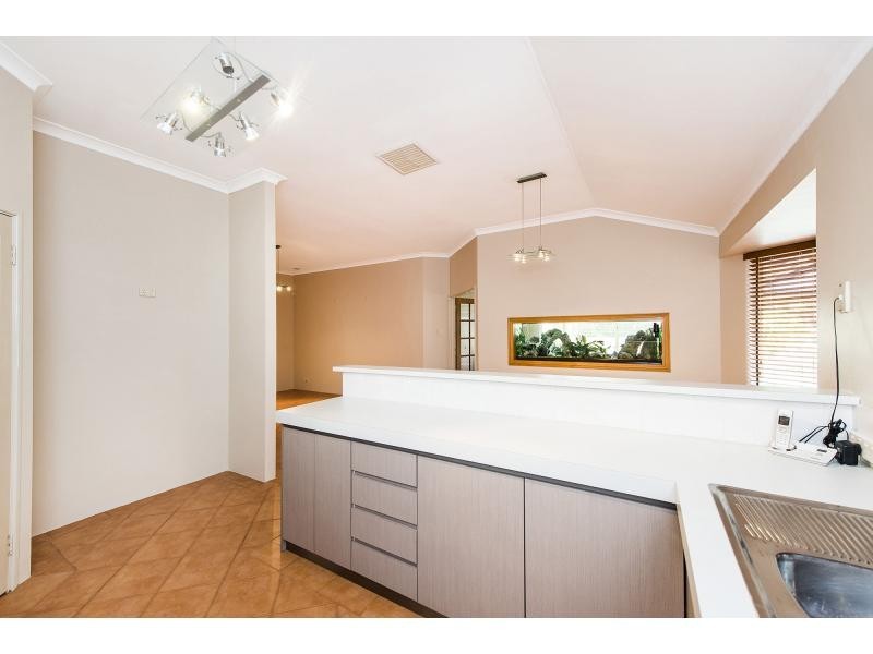 17 Kingsford Court, Port Kennedy WA 6172