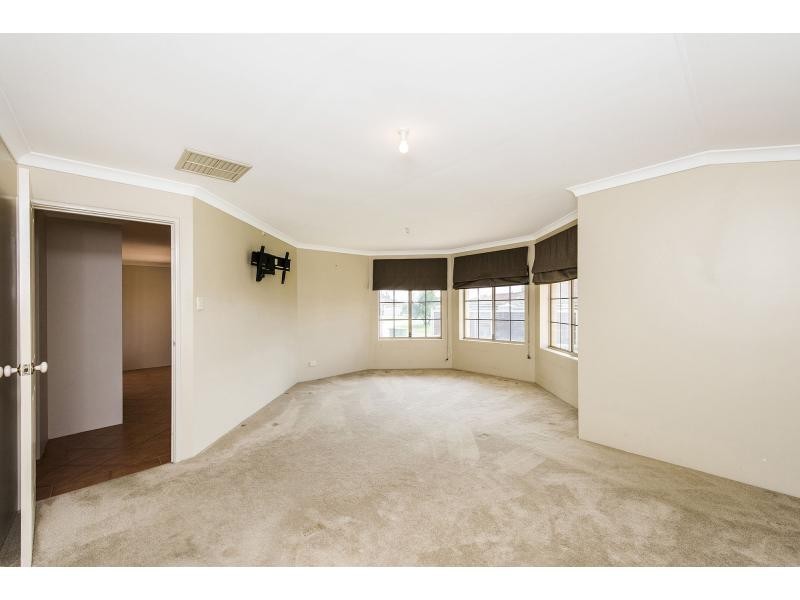 17 Kingsford Court, Port Kennedy WA 6172